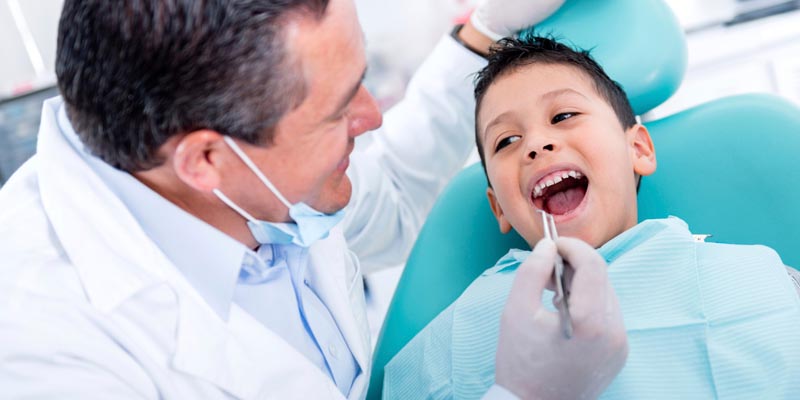 Trám Và Chữa Tuỷ Răng Sữa