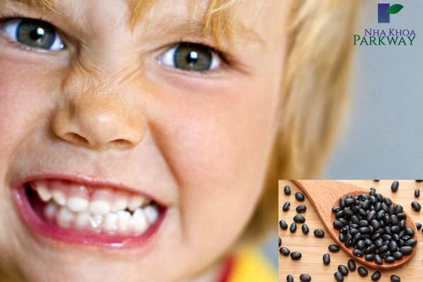 Hình ảnh trẻ em nghiến răng
