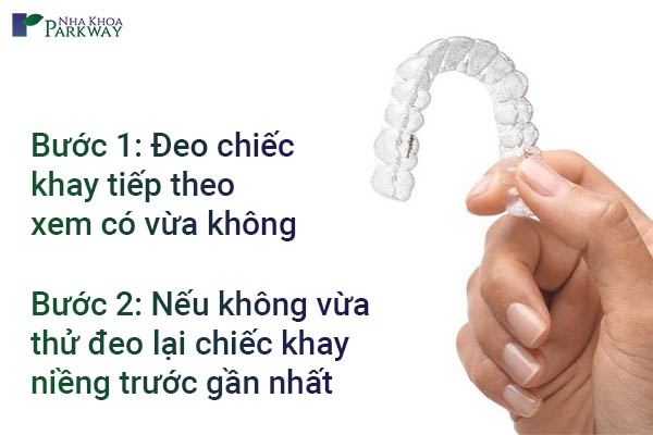 mat khay nieng răng invisalign