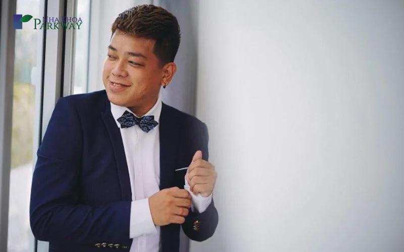 Đàn ông môi trề