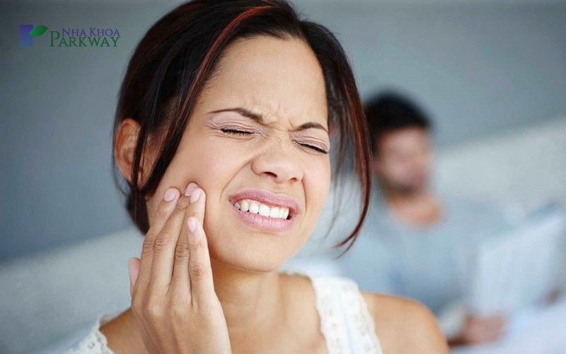 Tại sao phải nhổ răng hàm trên trong cùng bị sâu càng nhanh càng tốt

