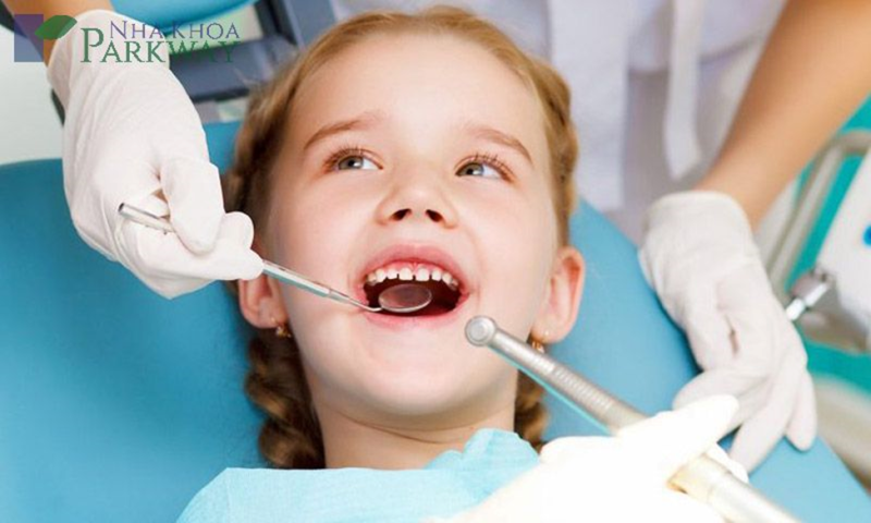 Khi nào ta nên nhổ răng sữa cho trẻ?