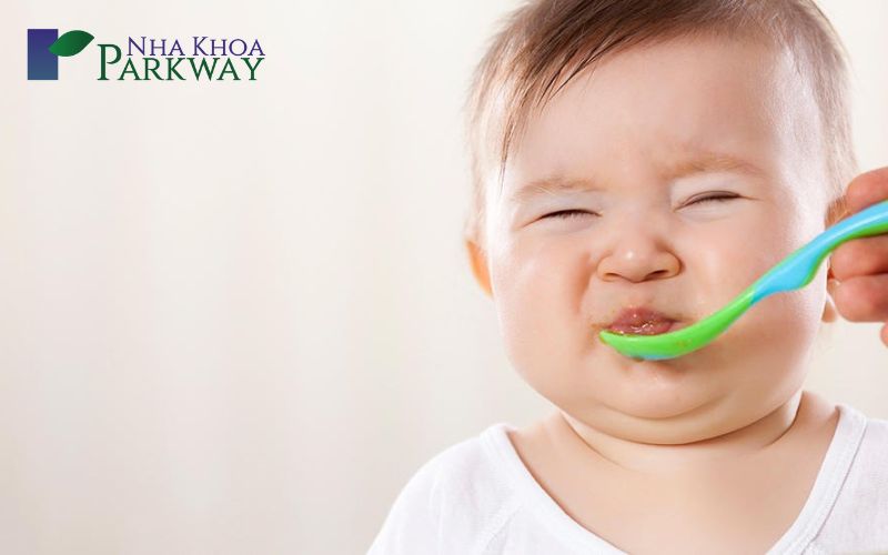 Ảnh hưởng của việc trẻ mọc răng hàm sớm