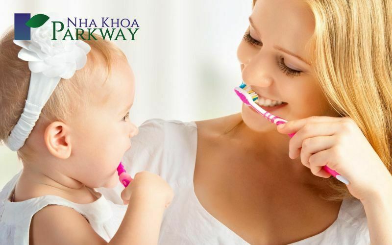 Một vài cách giảm đau cho bé mọc răng hàm