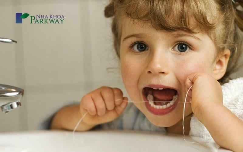 Lưu ý cách chăm sóc răng cho trẻ sau khi nhổ răng sữa