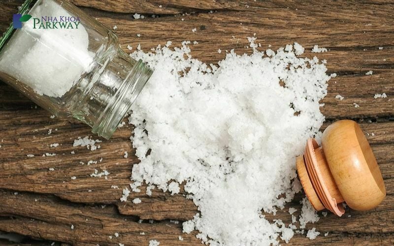 muối ăn có tính kháng khuẩn và làm sạch hiệu quả