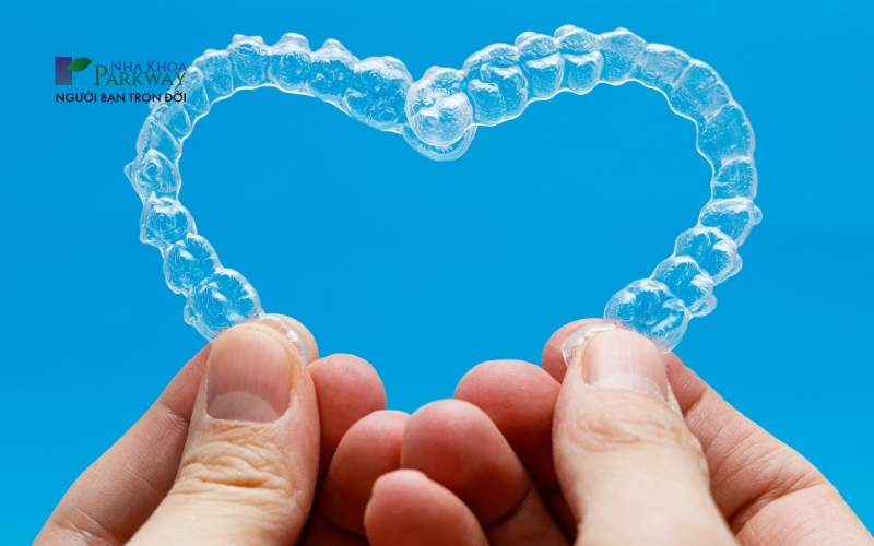 Niềng răng trong suốt Invisalign