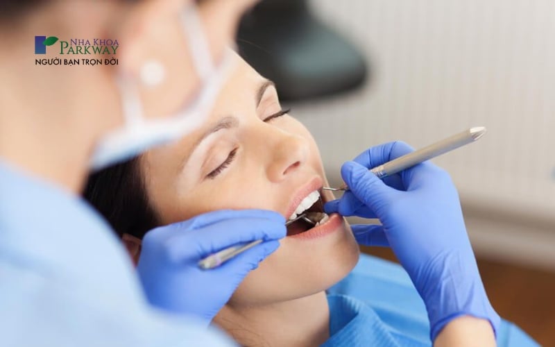 Điều trị và phòng ngừa kịp thời tình trạng răng bọc sứ bị viêm tủy bằng cách thăm khám nha khoa định kỳ