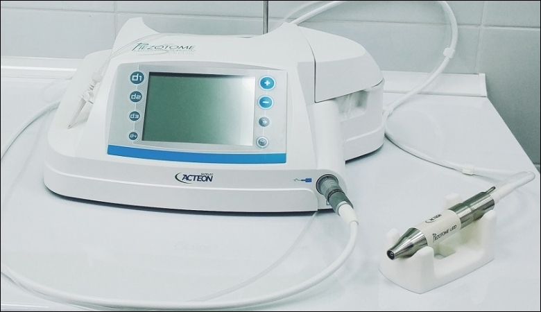 Máy Piezotome là một dao mổ siêu âm hiện đại