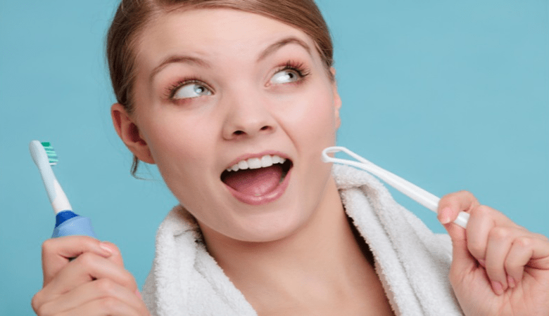 Có nên cạo lưỡi hàng ngày không