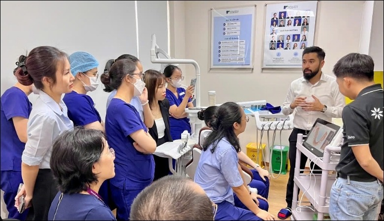 Bác sĩ Invisalign cần liên tục cập nhật kiến thức thông qua hội thảo, workshop và các khóa học chuyên sâu