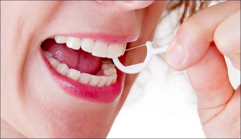 Cách sử dụng tăm chỉ nha khoa an toàn